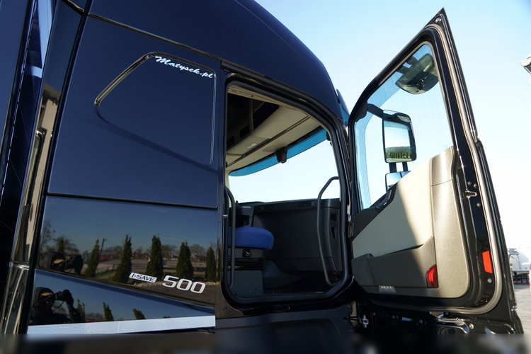 Volvo FH 500 / 6x2 / FIRANKA - 7.7 m / 2024 / KLIMA POSTOJOWA / ZAWIESIE DOKI DO WÓZKA / OŚ PODNOSZONA / ALUFELGI / zdjęcie 42