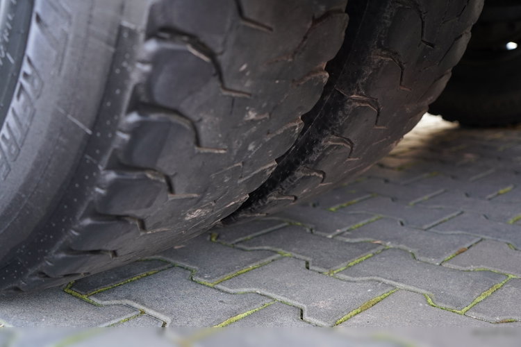 Volvo FH16 / 700 / 6x4 / HYDRAULIKA / RETARDER / 3 OSIOWY CIĄGNIK SIODŁOWY / DMC 120 T  zdjęcie 22