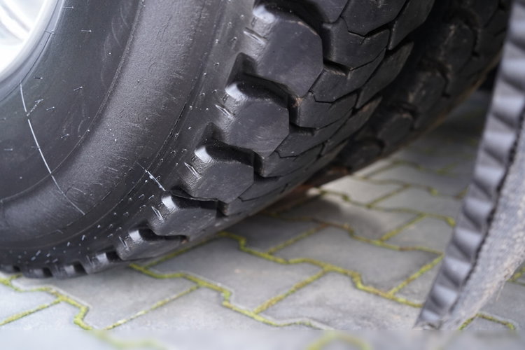 Volvo FH16 / 700 / 6x4 / HYDRAULIKA / RETARDER / 3 OSIOWY CIĄGNIK SIODŁOWY / DMC 120 T  zdjęcie 23