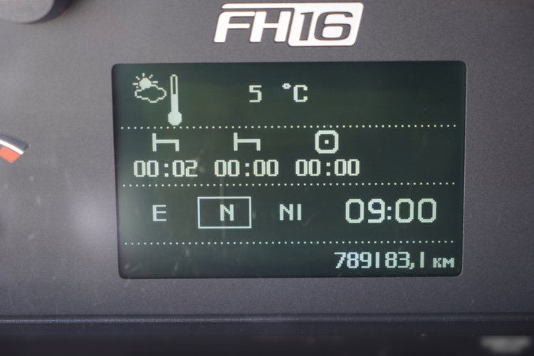 Volvo FH16 / 700 / 6x4 / HYDRAULIKA / RETARDER / 3 OSIOWY CIĄGNIK SIODŁOWY / DMC 120 T  zdjęcie 40