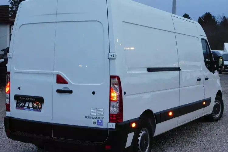 Renault Master zdjęcie 2