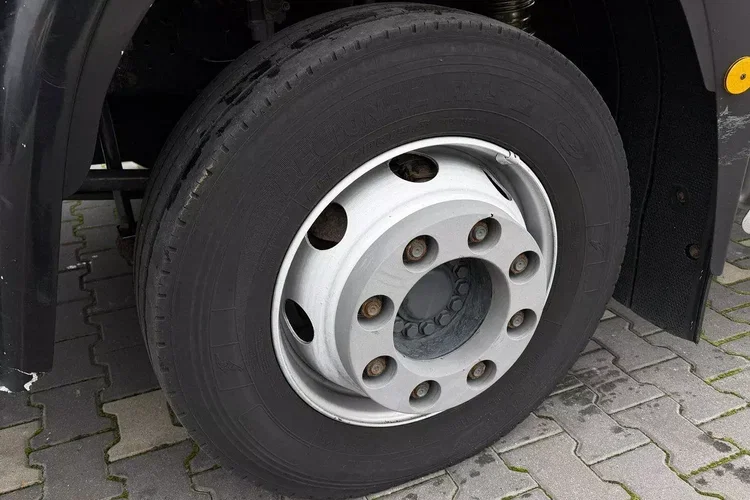 Iveco EUROCARGO 120E25 E6 Laweta Zagłebiana Platforma Pomoc Drogowa zdjęcie 3