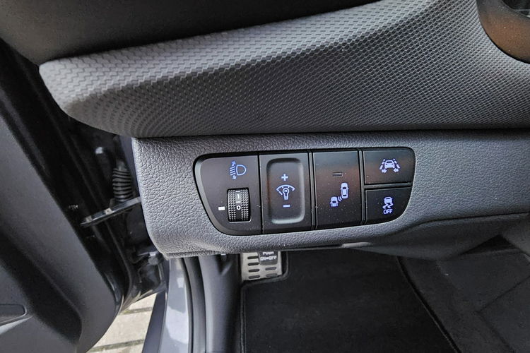 Hyundai IONIQ Hybryda, martwe pole, automatyczne parkowanie , grzane fotele i kierown zdjęcie 28