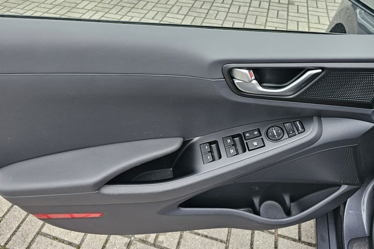 Hyundai IONIQ Hybryda, martwe pole, automatyczne parkowanie , grzane fotele i kierown zdjęcie 30