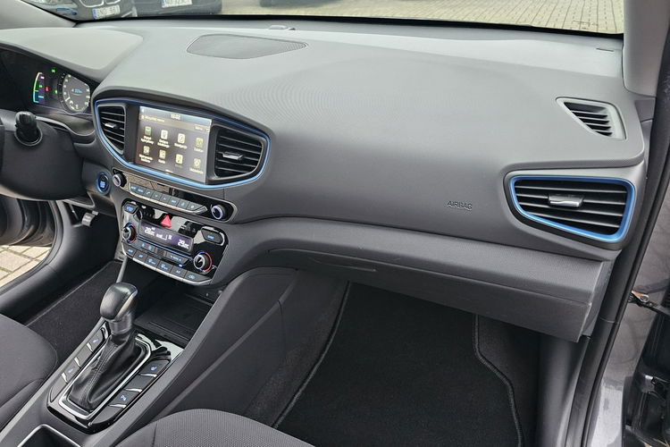 Hyundai IONIQ Hybryda, martwe pole, automatyczne parkowanie , grzane fotele i kierown zdjęcie 35