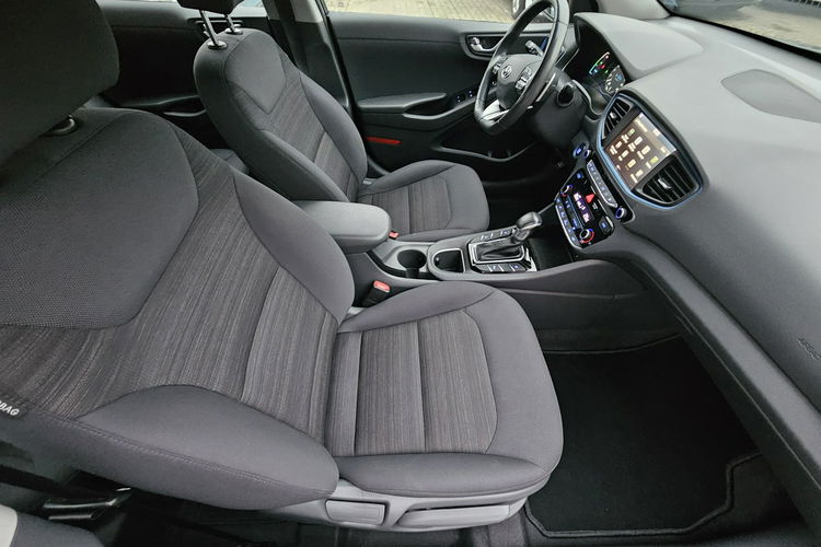 Hyundai IONIQ Hybryda, martwe pole, automatyczne parkowanie , grzane fotele i kierown zdjęcie 36