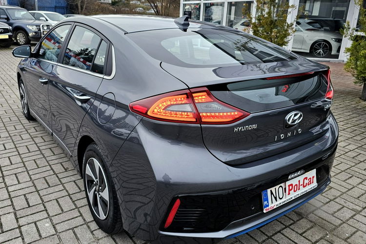 Hyundai IONIQ Hybryda, martwe pole, automatyczne parkowanie , grzane fotele i kierown zdjęcie 7