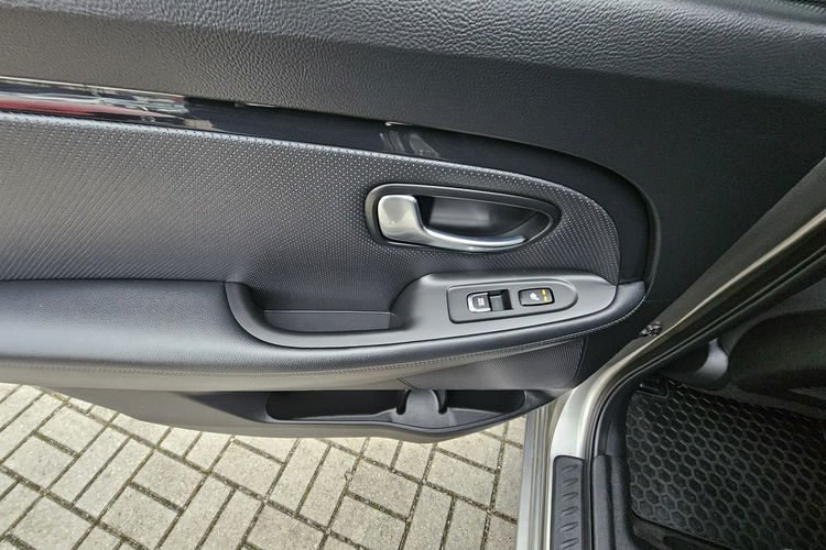 Kia Carens Grzane fotele i kierownica, kamera, 7 osobowy zdjęcie 24
