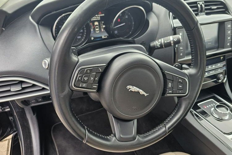 Jaguar XE model 2016, polski salon, serwis, nowy rozrząd, zdjęcie 13