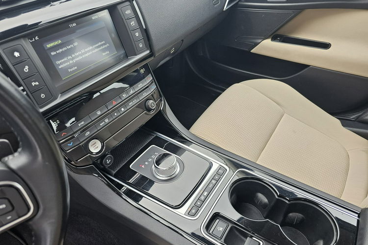 Jaguar XE model 2016, polski salon, serwis, nowy rozrząd, zdjęcie 14