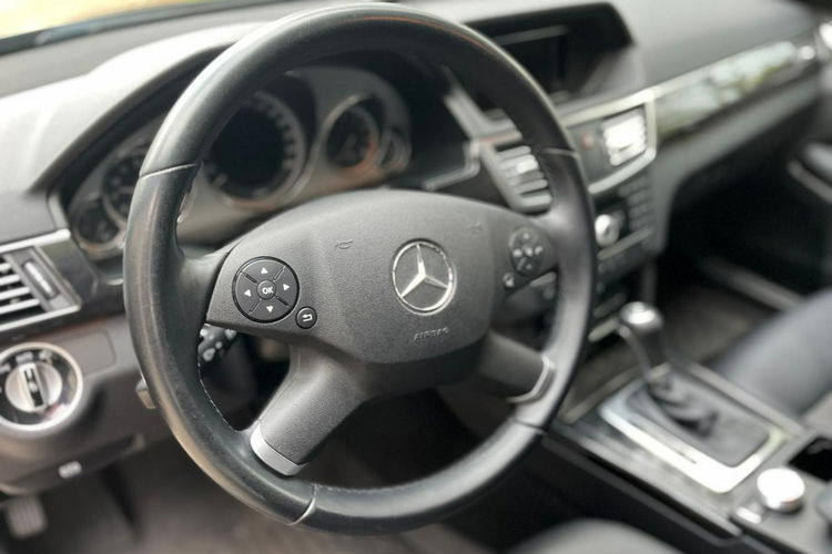 E 200 Mercedes-Benz E 212 Avantgarde zdjęcie 19
