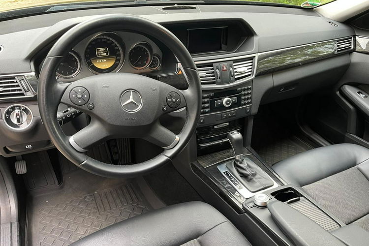 E 200 Mercedes-Benz E 212 Avantgarde zdjęcie 22