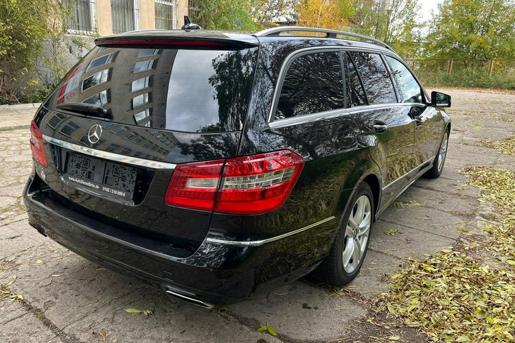 E 200 Mercedes-Benz E 212 Avantgarde zdjęcie 32