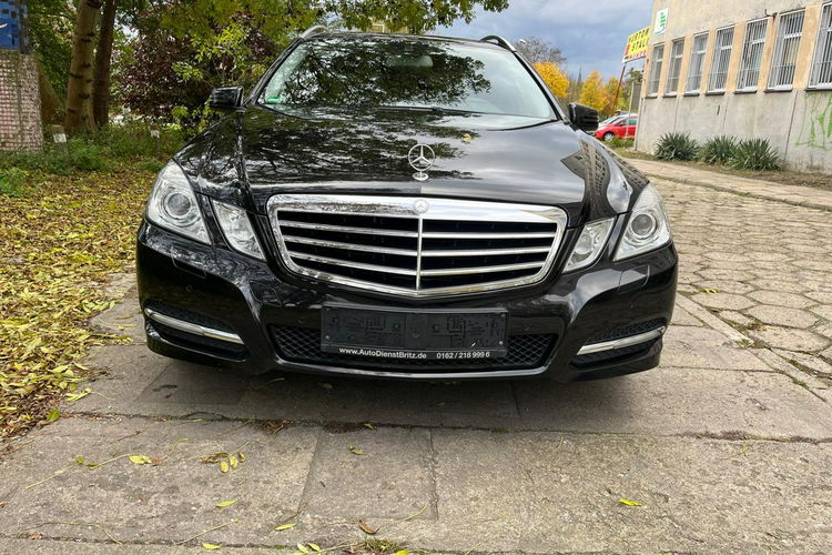 E 200 Mercedes-Benz E 212 Avantgarde zdjęcie 34