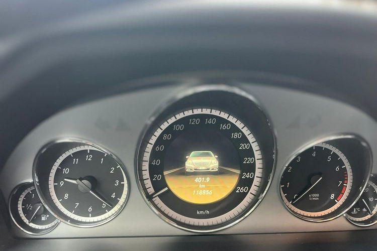 E 200 Mercedes-Benz E 212 Avantgarde zdjęcie 6