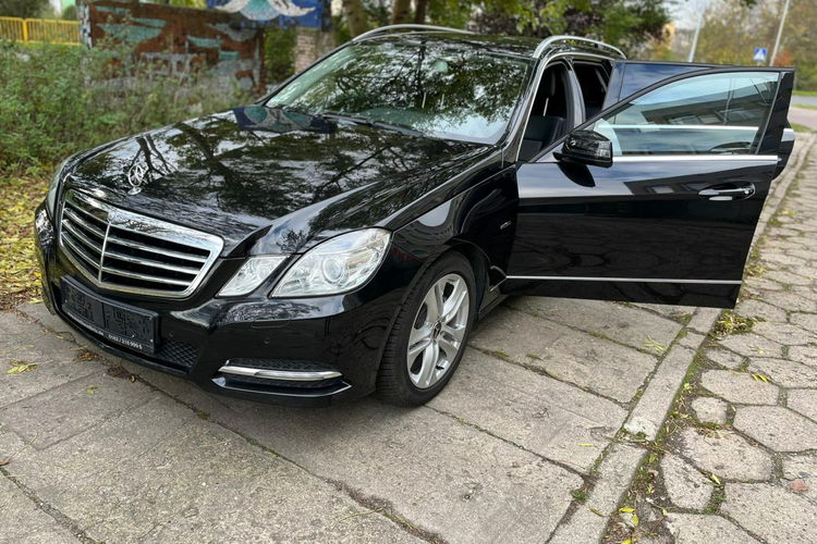 E 200 Mercedes-Benz E 212 Avantgarde zdjęcie 8