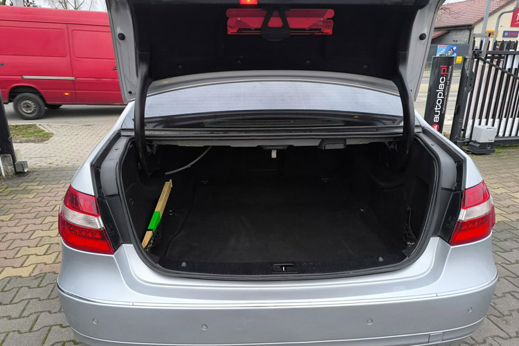 Mercedes E 220 2.2 CDi 170KM Elegance Automat Klimatronic zdjęcie 25