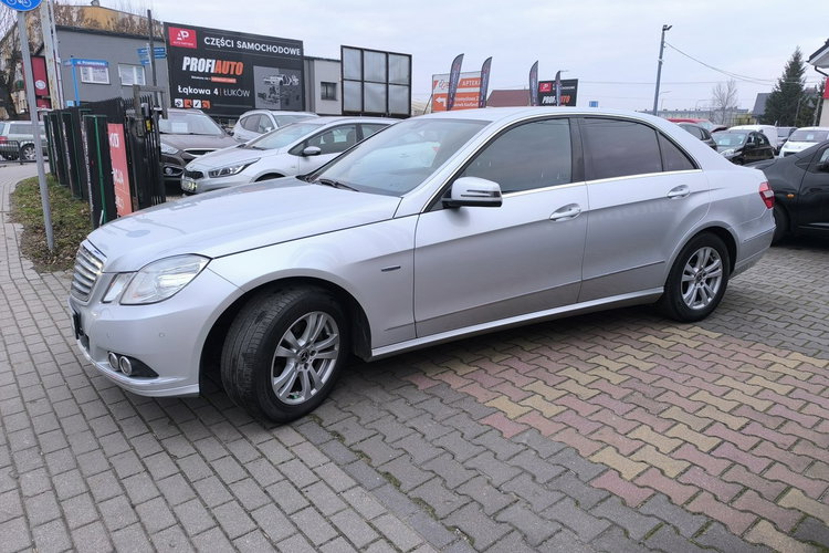Mercedes E 220 2.2 CDi 170KM Elegance Automat Klimatronic zdjęcie 9