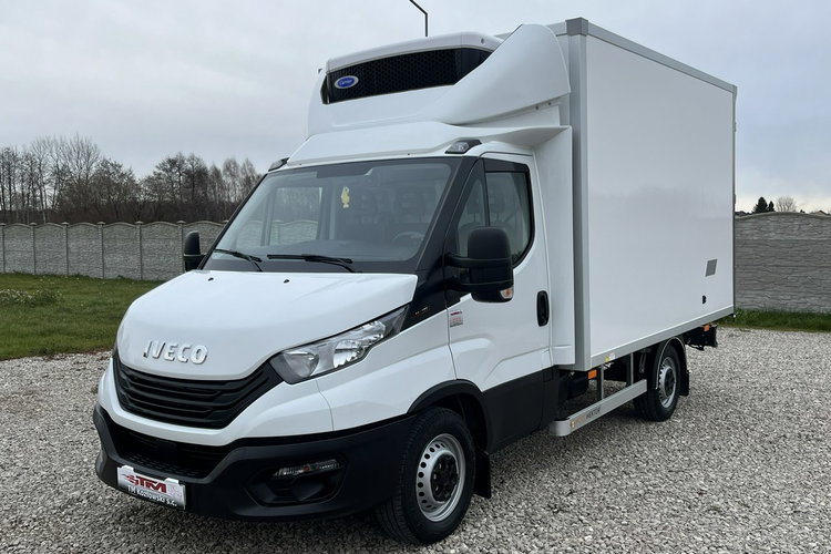 Iveco Daily 35S16 Mroźnia_-29*C/+29*C_Chłodnia + Śieć_400V + Drukarka_Temperatury zdjęcie 2