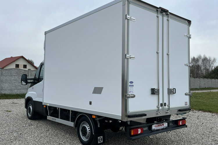 Iveco Daily 35S16 Mroźnia_-29*C/+29*C_Chłodnia + Śieć_400V + Drukarka_Temperatury zdjęcie 3