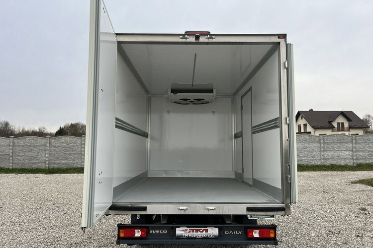 Iveco Daily 35S16 Mroźnia_-29*C/+29*C_Chłodnia + Śieć_400V + Drukarka_Temperatury zdjęcie 33