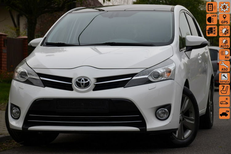 Toyota Verso Opłacona 1.8i 147KM Serwis Bi-xenon Panorama Navi Kamera 7-os zdjęcie 1