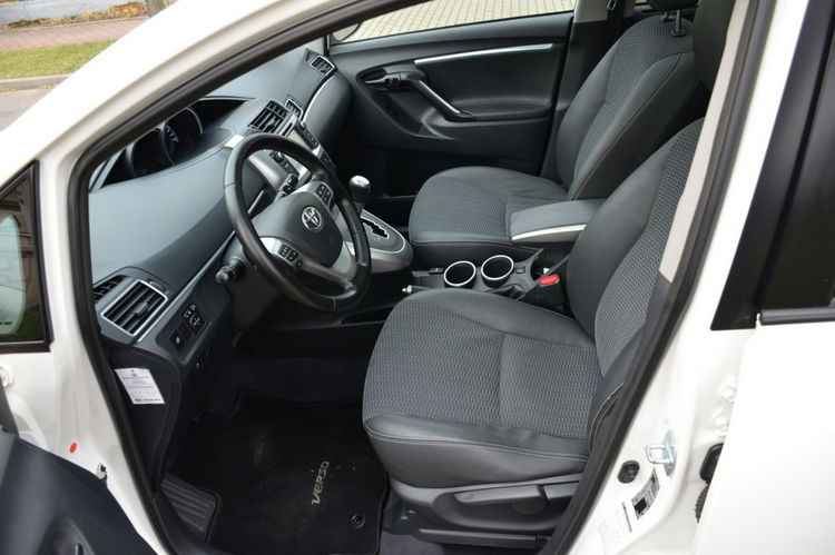 Toyota Verso Opłacona 1.8i 147KM Serwis Bi-xenon Panorama Navi Kamera 7-os zdjęcie 20