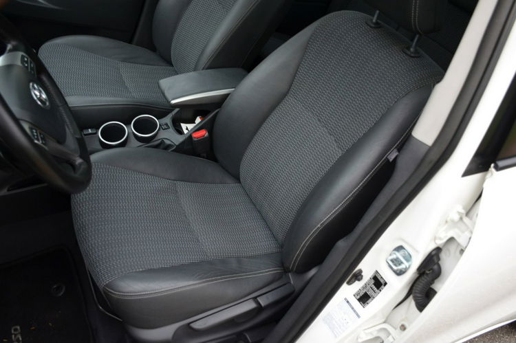 Toyota Verso Opłacona 1.8i 147KM Serwis Bi-xenon Panorama Navi Kamera 7-os zdjęcie 23