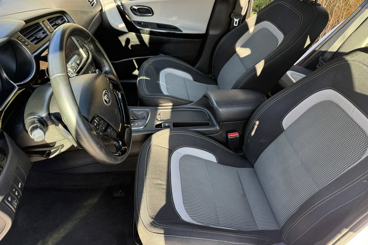 Kia Cee'd Zadbana bezwypadkowa - przepiękny perłowy kolor zdjęcie 12