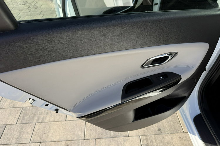 Kia Cee'd Zadbana bezwypadkowa - przepiękny perłowy kolor zdjęcie 30