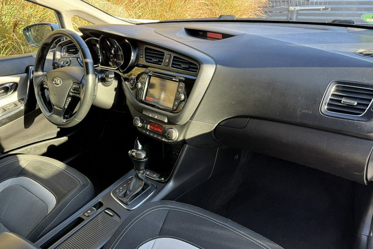 Kia Cee'd Zadbana bezwypadkowa - przepiękny perłowy kolor zdjęcie 37