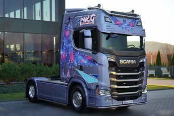 Scania S 580 / V8 / ORGINALNA EDYCJA LIMITED / NR 010 / RETARDER / KLIMA POSTOJOWA / CAŁA NA PODUSZKACH / SKÓRY / EKSPRES /