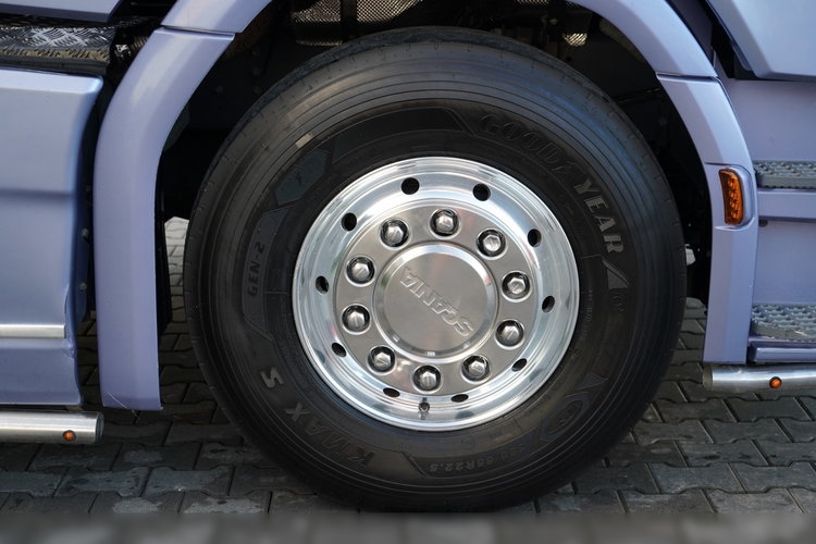 Scania S 580 / V8 / ORGINALNA EDYCJA LIMITED / NR 010 / RETARDER / KLIMA POSTOJOWA / CAŁA NA PODUSZKACH / SKÓRY / EKSPRES / zdjęcie 20