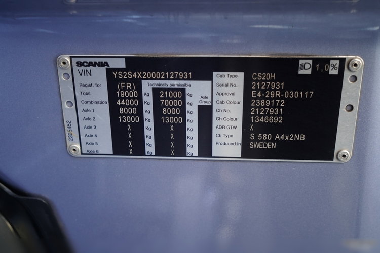 Scania S 580 / V8 / ORGINALNA EDYCJA LIMITED / NR 010 / RETARDER / KLIMA POSTOJOWA / CAŁA NA PODUSZKACH / SKÓRY / EKSPRES / zdjęcie 41