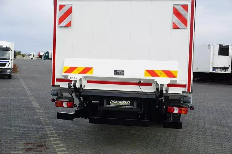 Mercedes ANTOS / 2535 / EURO 6 / CHŁODNIA + WINDA / 23 PALETY / OŚ SKRĘTNA zdjęcie 30