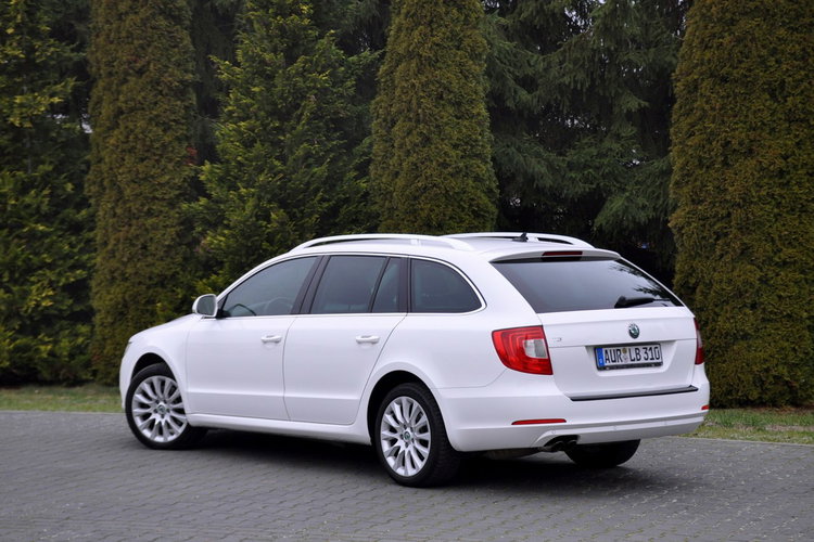 Skoda Superb 2.0TDI(140KM) Bi-Xenon Navi DSG Skóry El.Fotele Chrom F1 Alu17"ASO zdjęcie 13