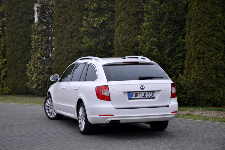 Skoda Superb 2.0TDI(140KM) Bi-Xenon Navi DSG Skóry El.Fotele Chrom F1 Alu17"ASO zdjęcie 14