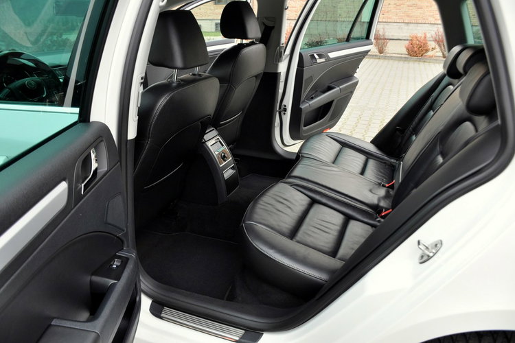 Skoda Superb 2.0TDI(140KM) Bi-Xenon Navi DSG Skóry El.Fotele Chrom F1 Alu17"ASO zdjęcie 22