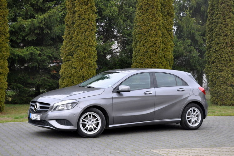 Mercedes A 180 1.6i(122KM) Radar Klimatyzacja 2xParktronik El.Szyby I Wł Alu16"ASO zdjęcie 11