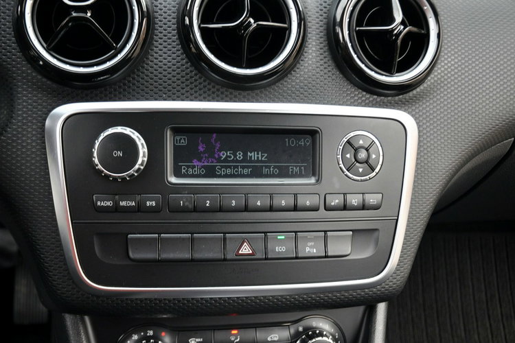 Mercedes A 180 1.6i(122KM) Radar Klimatyzacja 2xParktronik El.Szyby I Wł Alu16"ASO zdjęcie 31