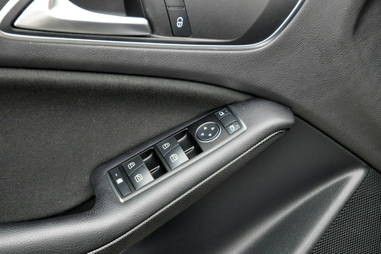 Mercedes A 180 1.6i(122KM) Radar Klimatyzacja 2xParktronik El.Szyby I Wł Alu16"ASO zdjęcie 36