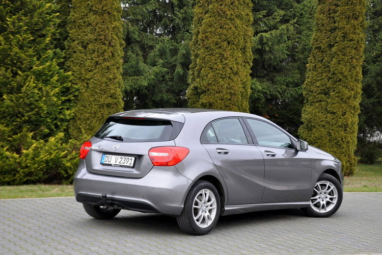 Mercedes A 180 1.6i(122KM) Radar Klimatyzacja 2xParktronik El.Szyby I Wł Alu16"ASO zdjęcie 5