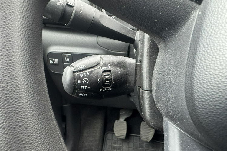 Citroen C3 Klimatyzacja, Ele szyby, Ele lusterka, Tempomat, 2 kpl. opon, USB, AUX zdjęcie 18
