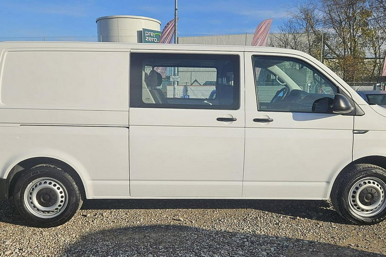 Volkswagen Transporter T6 brygadówka 6 osób L2 zdjęcie 14