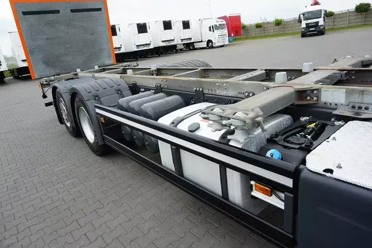 Scania P 410 / ACC / E 6 / BDF + WINDA / 7.15 , 7.45, 7.82 M / OŚ SKRĘTNA zdjęcie 34