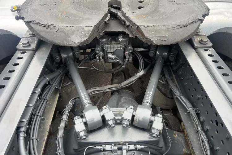 Mercedes ACTROS MP5 zdjęcie 10