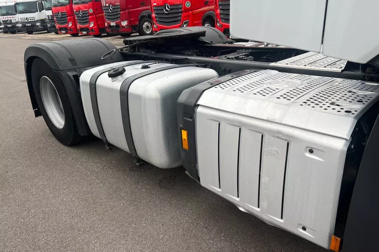 Mercedes ACTROS MP5 zdjęcie 17