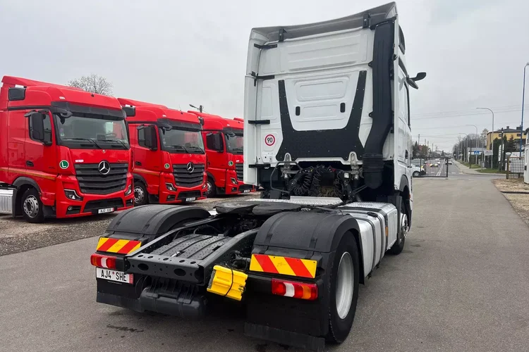 Mercedes ACTROS MP5 zdjęcie 8