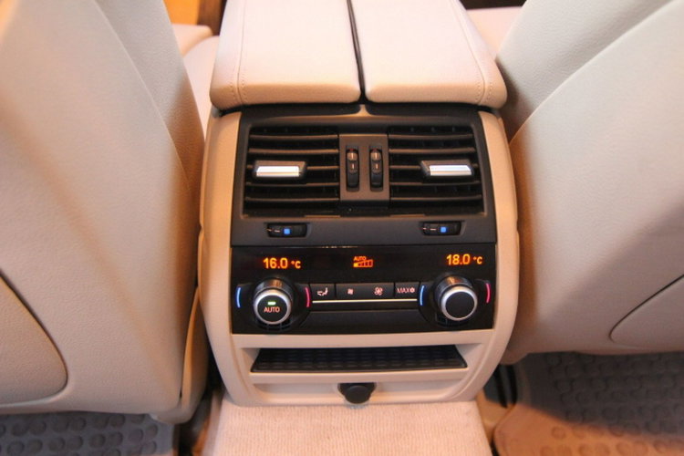 BMW 525 krajowy.1właściciel, fa VAT, serwis, model 2013 zdjęcie 10