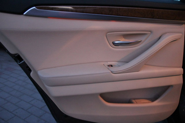 BMW 525 krajowy.1właściciel, fa VAT, serwis, model 2013 zdjęcie 9